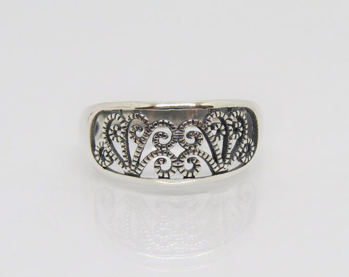 Vintage Sterling Silver Filigree Dome Ring Size 8.5