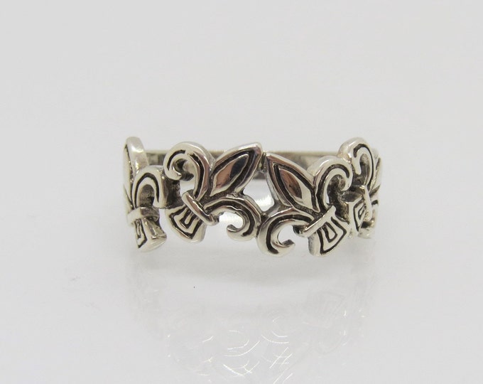 Vintage Sterling Silver Fleur de lis Band Ring Size 7