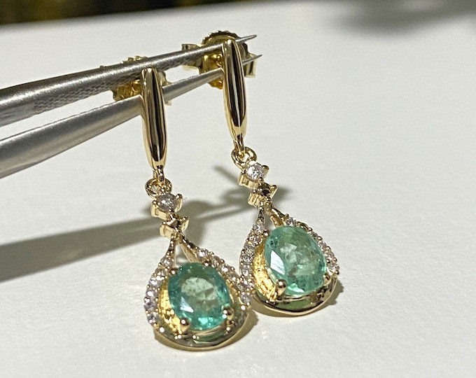 Vintage 14K Solid Yellow Gold Genuine Zambian Emerald & Diamond Earrings