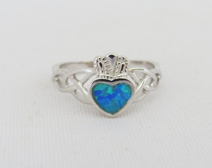 Vintage Claddagh Sterling Silver Inlay Blue Opal Ring Size 8