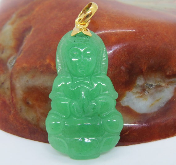 Vintage 18k Solid Yellow Gold Green Jadeite Jade Kwan Yin - Kwan Yin Pendant Gold Vintage 18k Solid Yellow Gold Green Jadeite Jade Kwan Yin - Kwan Yin Pendant Gold