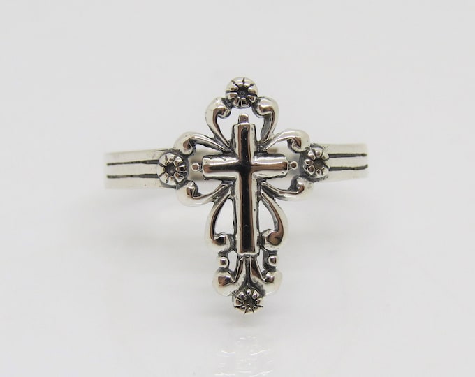 Vintage Sterling Silver White Cross Filigree Ring Size 8