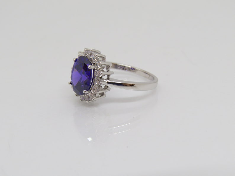 Vintage Sterling Silver Amethyst /& White Topaz Halo Ring Size 7