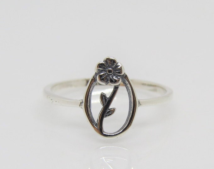 Vintage Sterling Silver Flower Ring Size 7