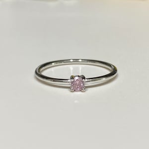 Vintage Sterling Silver Round cut Pink Sapphire Thin Band Ring.