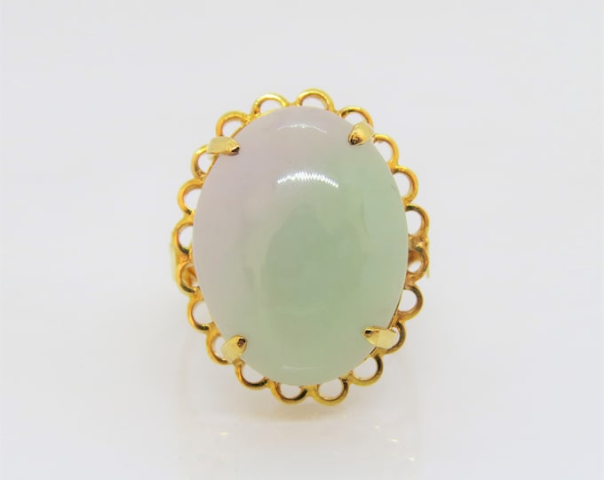 Vintage 18K Solid Yellow Gold Natural Lavender, Green Jadeite Jade Ring Size 7.5