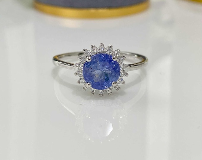Vintage Sterling Silver Natural Tanzanite & White Topaz Ring Size 8