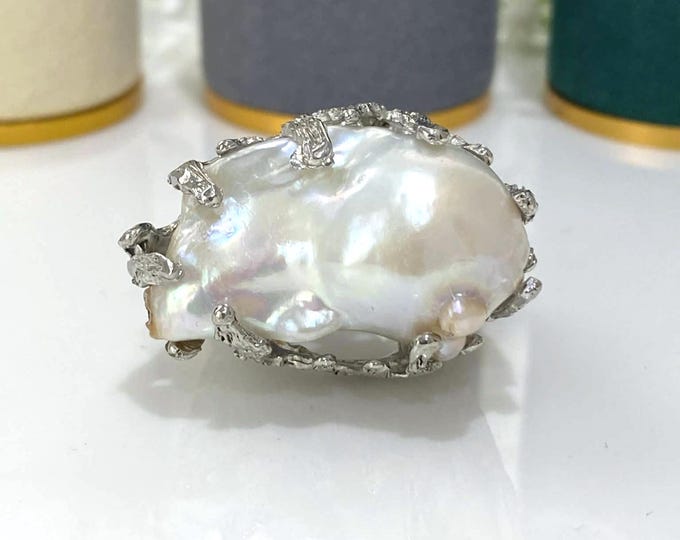 Vintage Sterling Silver Baroque Hug Ring Size 7