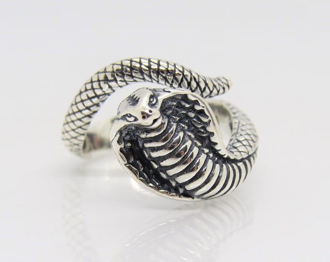 Vintage Sterling Silver Cobra Ring Size 8