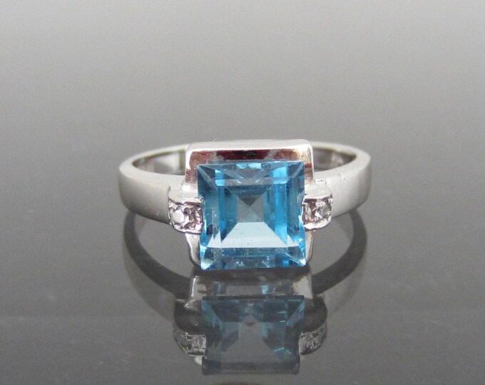 Vintage 14K Solid White Gold 2ct Princess cut Blue Topaz & Diamond Ring Size 7.25