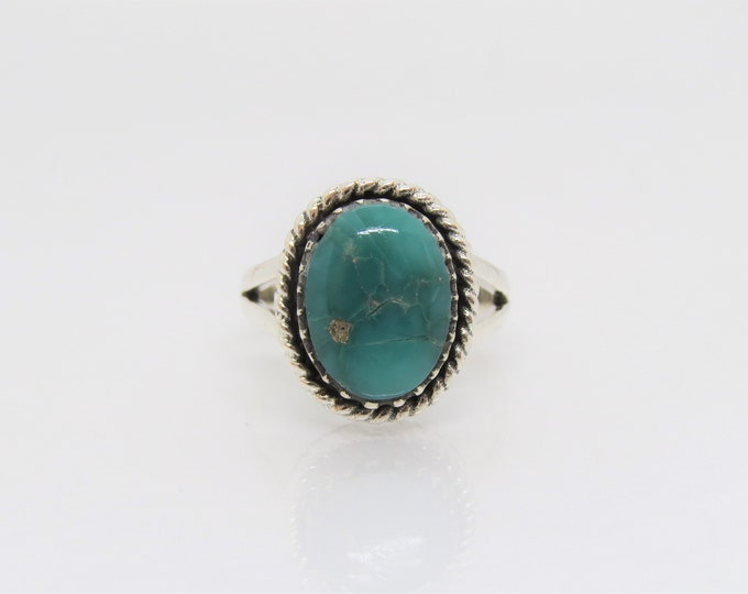 Vintage Southwestern Sterling Silver Turquoise Ring Size 7
