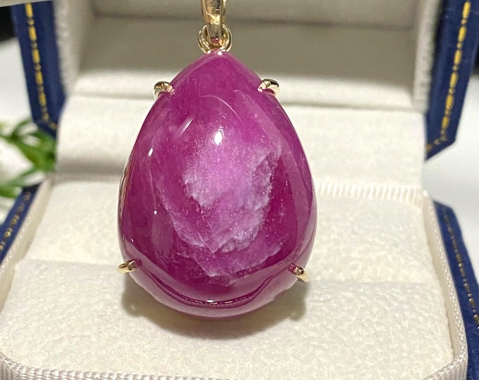 Vintage 14K Solid Yellow Gold 81.5ctw Natural Pear cut Ruby Pendant.