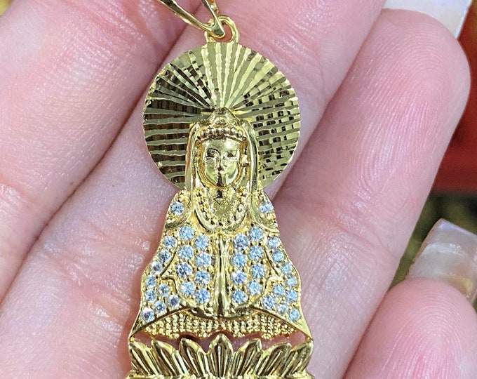 Vintage 18K Solid Gold White Topaz Kwan Yin Buddha Pendant. Phat Ba Quan Am.