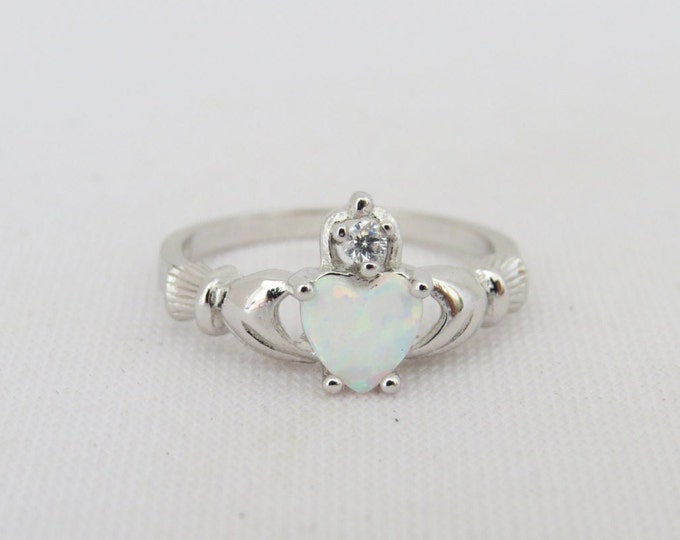 Vintage Claddagh Sterling Silver White Opal & White Topaz Ring Size 5