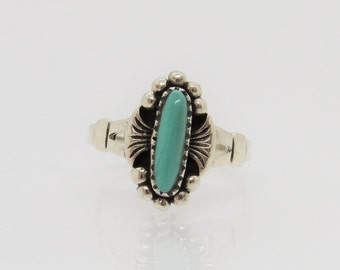 Vintage Southwestern Sterling Silver Turquoise Ring Size 8