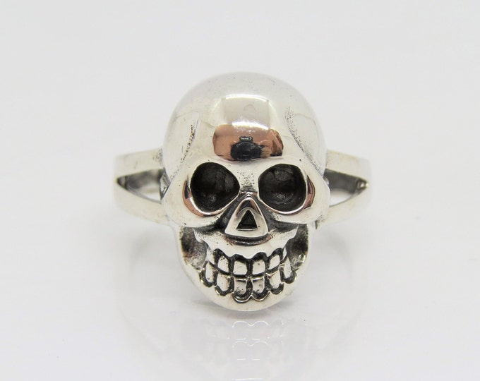 Vintage Sterling Silver Skull Ring Size 8