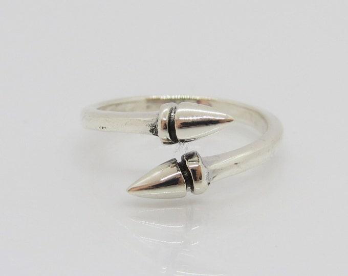 Vintage Sterling Silver Pointed Adjustable Band Ring Size 7