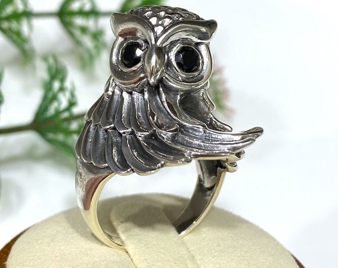 Vintage Sterling Silver Black Sapphire Eye's Owl Ring Size 8
