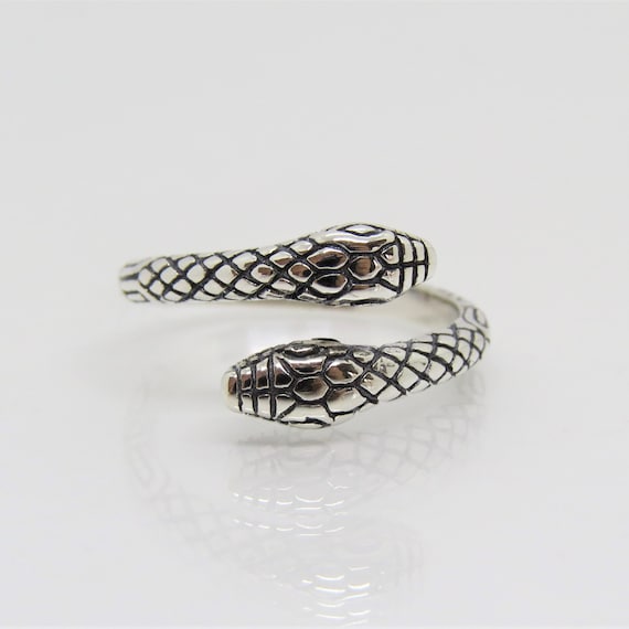 Vintage Sterling Silver Snakes Ring Size 7