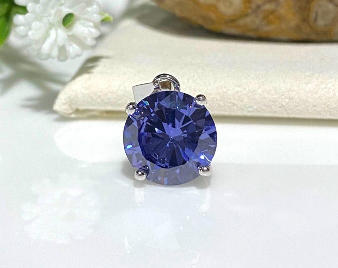Vintage Sterling Silver Round Tanzanite Solitaire Pendant.