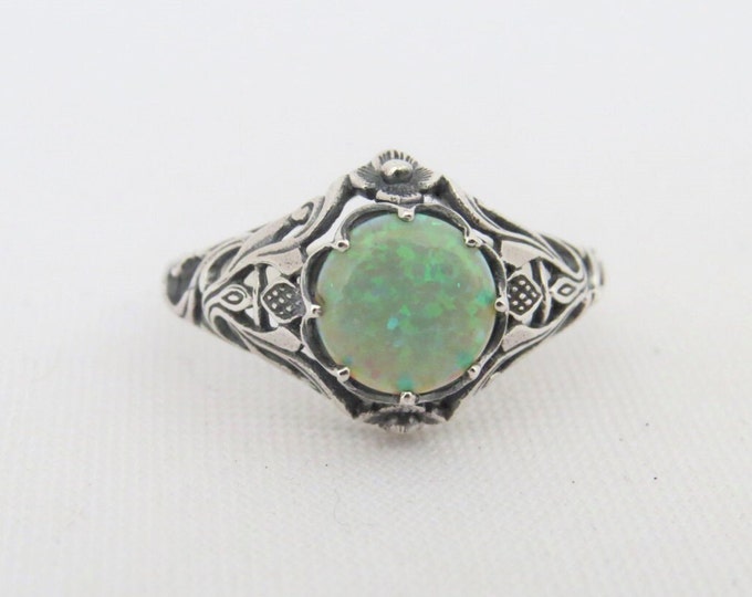 Vintage Sterling Silver Green Opal Filigree Ring Size 9