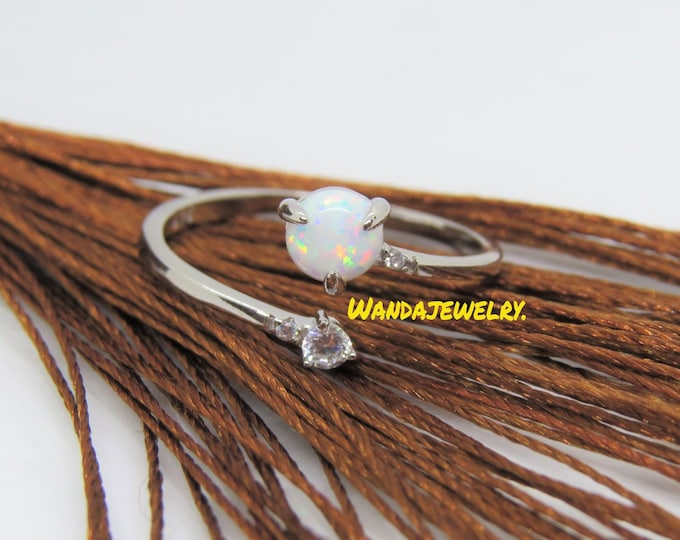 Vintage Sterling Silver White Opal & White Topaz Ring Size 7