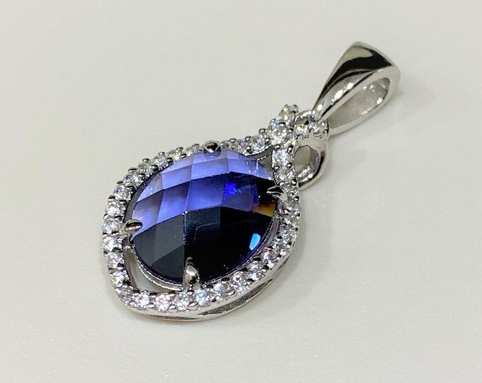 Vintage Sterling Silver Oval cut Tanzanite & White Topaz Pendant.