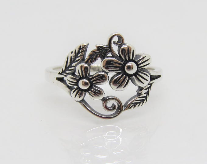 Vintage Sterling Silver Flower Leaf Ring Size 7