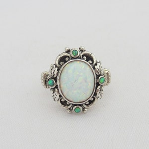 Vintage Sterling Silver White & Green Opal Filigree Ring.