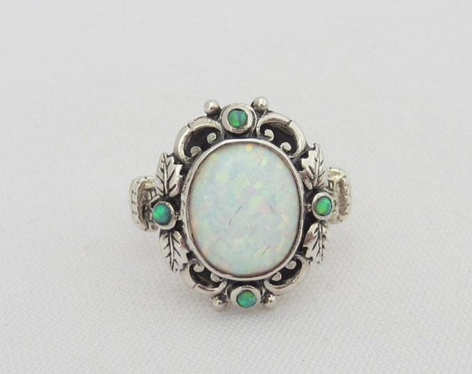 Vintage Sterling Silver White & Green Opal Filigree Ring.
