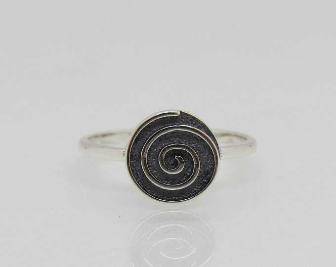 Vintage Sterling Silver Spiral Twisted Ring Size 7