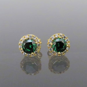 Vintage 18K Solid Yellow Gold 1.22ct Emerald & White Topaz Stud Earrings