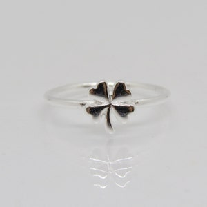 Vintage Sterling Silver Clover Leaf Ring Size 7