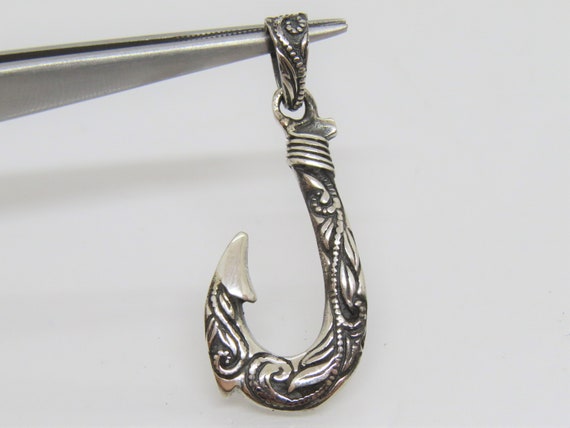 Vintage Sterling Silver Carved Fish Hook Pendant - image 7