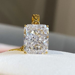 Vintage 15K 610 Solid Gold White Sapphire Rectangular Pendant.