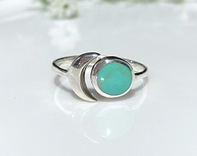 Vintage Sterling Silver Turquoise Moon Ring Size 8