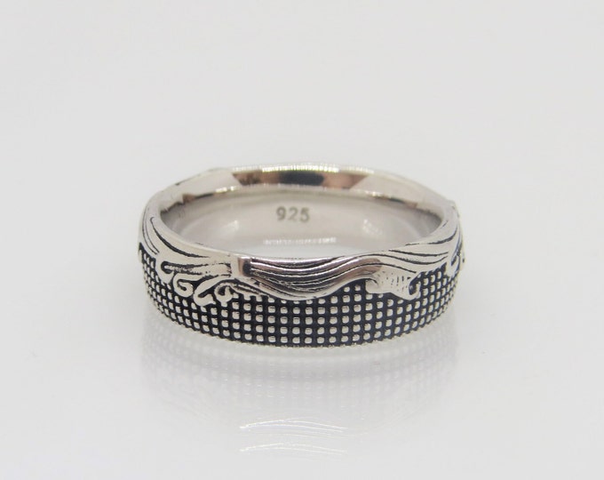 Vintage Sterling Silver Swirly & Carved Dots Band Ring Size 7