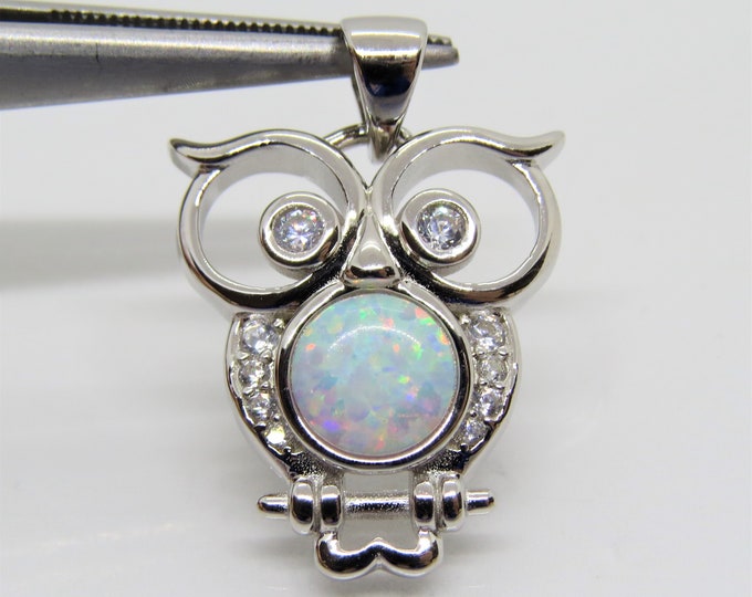Vintage Sterling Silver White Opal & White Topaz Owl Pendant.