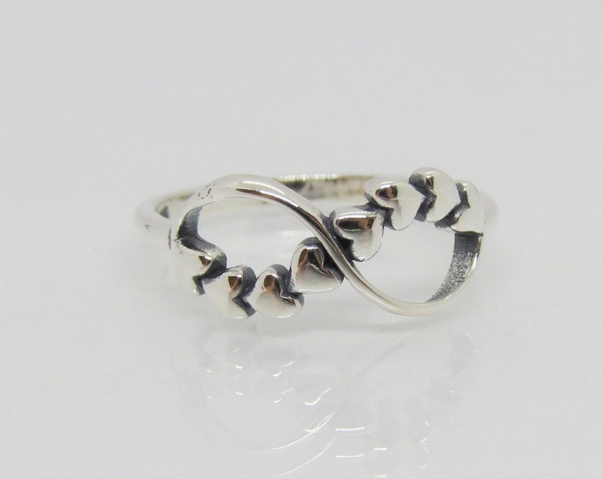 Vintage Sterling Silver Hearts Ring Size 7