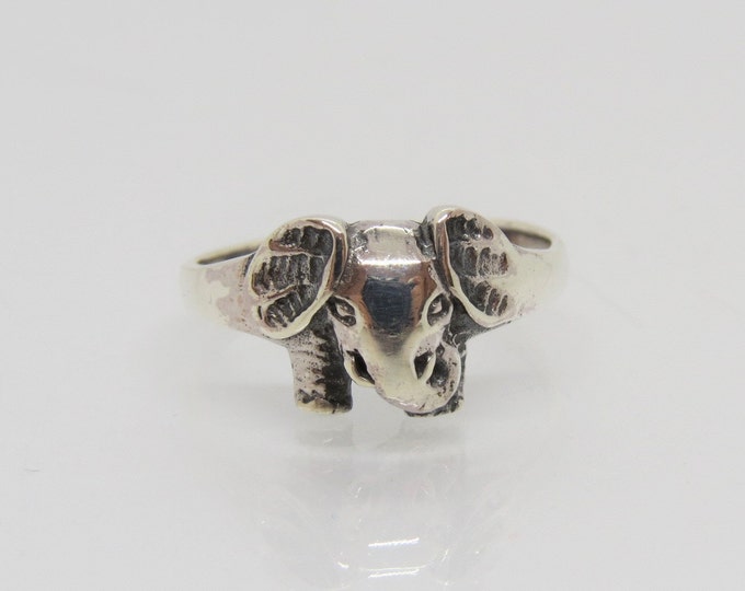 Vintage Sterling Silver Elephant Ring Size 8