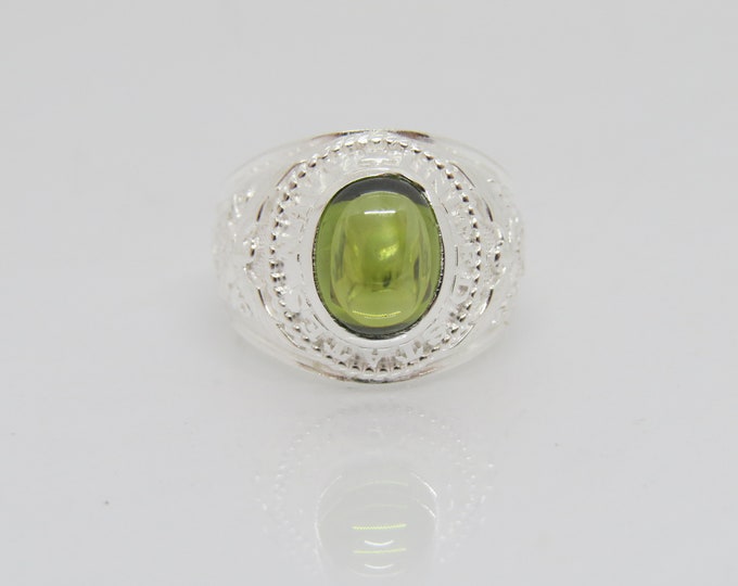 Vintage Sterling Silver Peridot Cabochon Eagle Ring Size 8