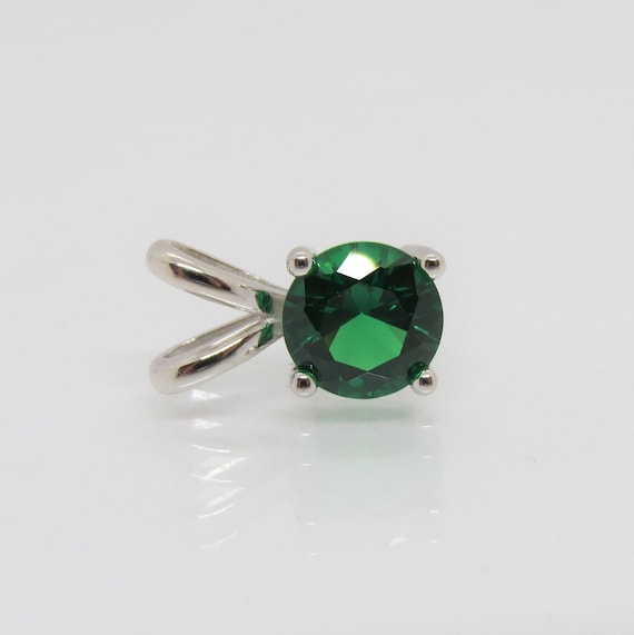Vintage Sterling Silver Round cut Emerald Pendant - image 1