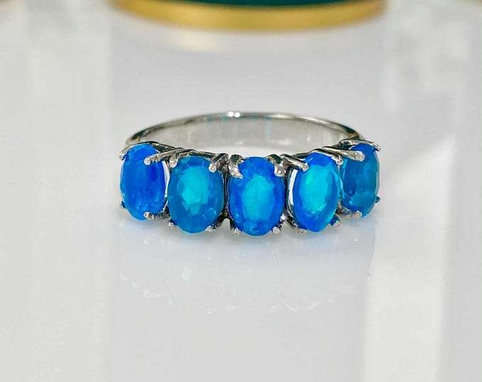 Vintage Sterling Silver Natural Oval cut Blue Opal Ring Size 7