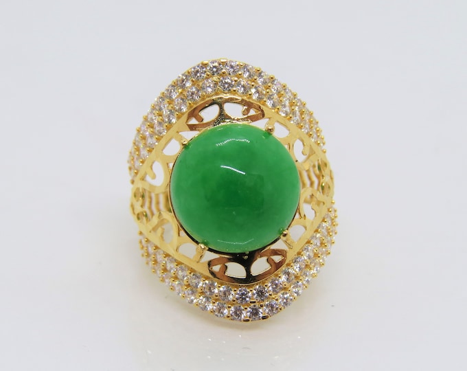Vintage 18K Solid Yellow Gold Green Jadeite Jade & White Topaz Ring Size 6.5