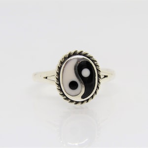 Anillo Yin Yang de plata esterlina vintage talla 8