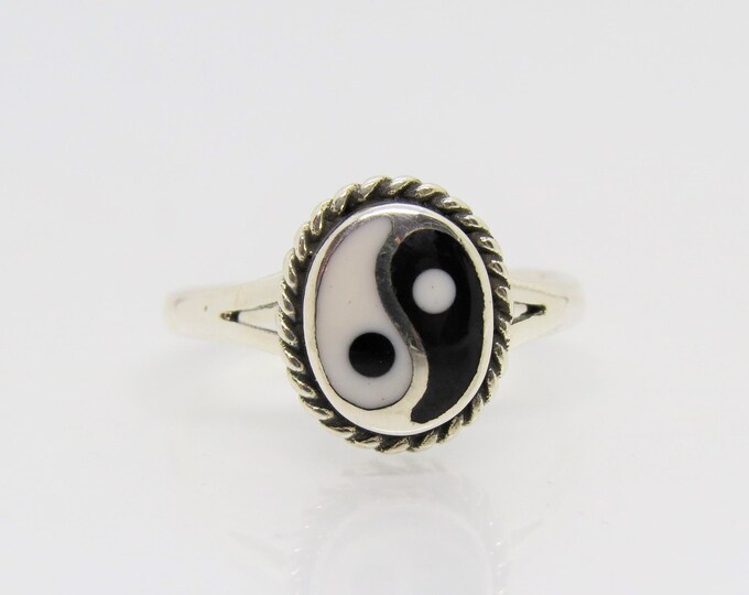 Vintage Sterling Silver Yin Yang Ring Size 8