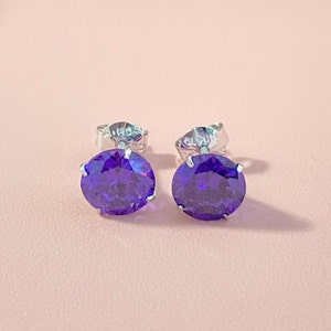 Vintage 18K Solid White Gold Round cut Amethyst Stud Earrings 7MM 8MM