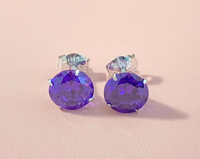 Vintage 18K Solid White Gold Round cut Amethyst Stud Earrings 7MM 8MM