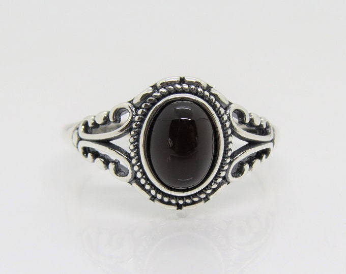 Sterling Silver Black Onyx Filigree Ring Size 8