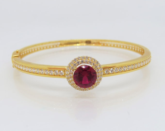 18K Solid Yellow Gold Ruby & White Topaz Vintage Bangle Bracelet 6 1/2''